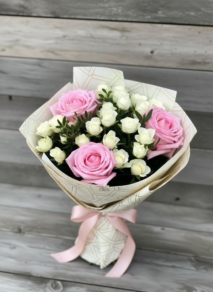 Букет цветов из: Розы в Черлаке