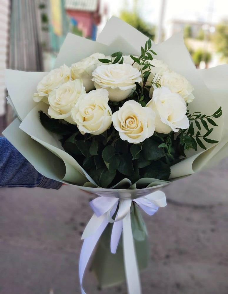 Букет Белые розы Проуд в Черлаке
