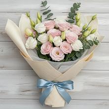 Букет цветов из:  Лизиантусы #REPLACE_PRED# Черлаке