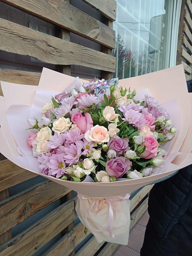 Букет цветов из: Розы и Хризантемы в Черлаке