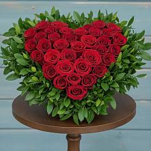 Цветочная композиция из Розы в виде сердца #REPLACE_PRED# Черлаке