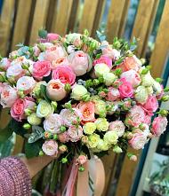 Букет цветов из:  Розы #REPLACE_PRED# Черлаке
