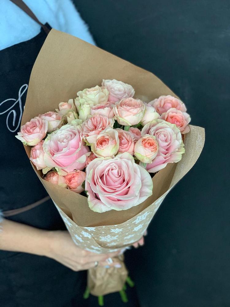 Букет цветов из: Хризантемы и Розы в Черлаке