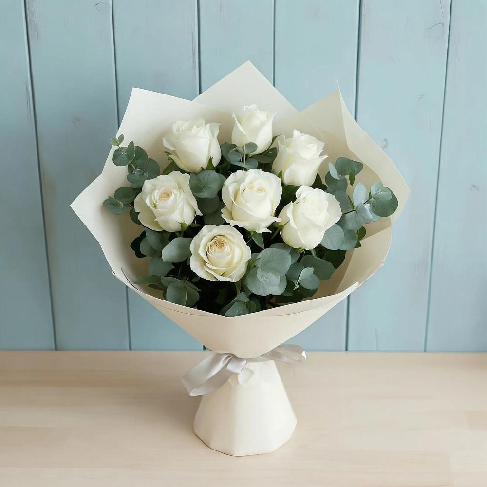 Букет Белые розы в Эвкалипте в Черлаке