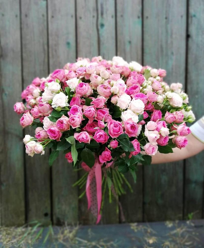 Букет Розовые кустовые розы Натали и Лав Лидия в Черлаке