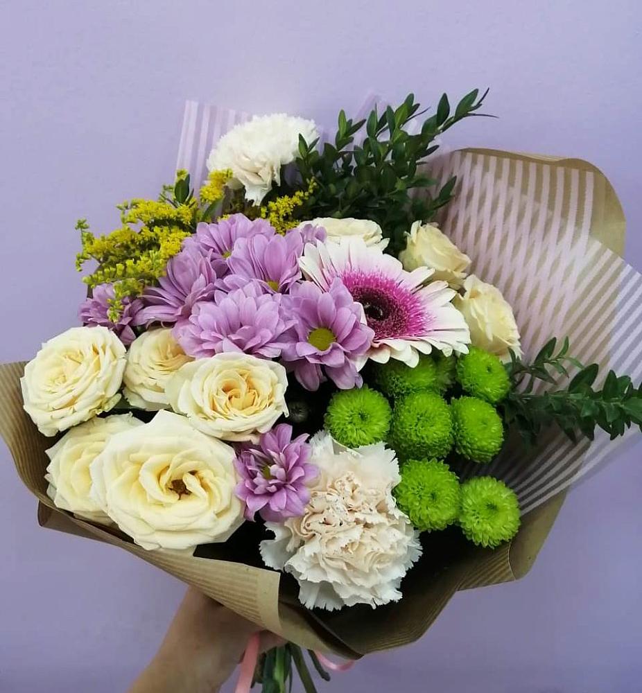 Букет цветов из: Хризантемы, Розы, Гвоздики и Герберы в Черлаке