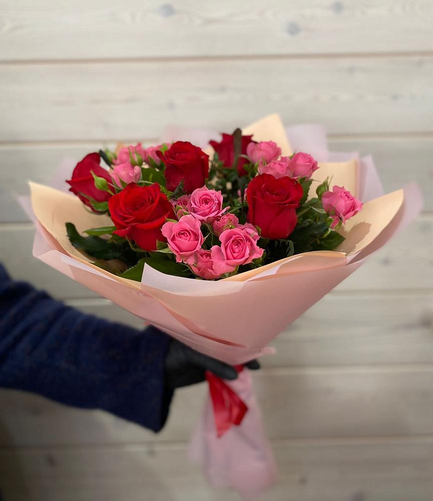 Букет цветов из: Розы в Черлаке