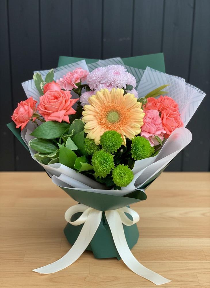 Букет цветов из: Гвоздики, Розы, Герберы и Хризантемы в Черлаке