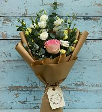 Букет цветов из:  Розы и Лизиантусы #REPLACE_PRED# Черлаке