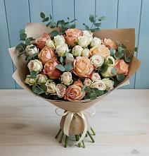 Букет цветов из:  Альстромерии и Розы #REPLACE_PRED# Черлаке