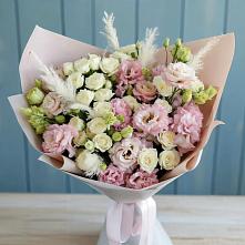 Букет цветов из:  Альстромерии и Розы #REPLACE_PRED# Черлаке